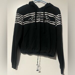 Beetlejuice Black Woman Cropped Drawstring Hoodie s. Small